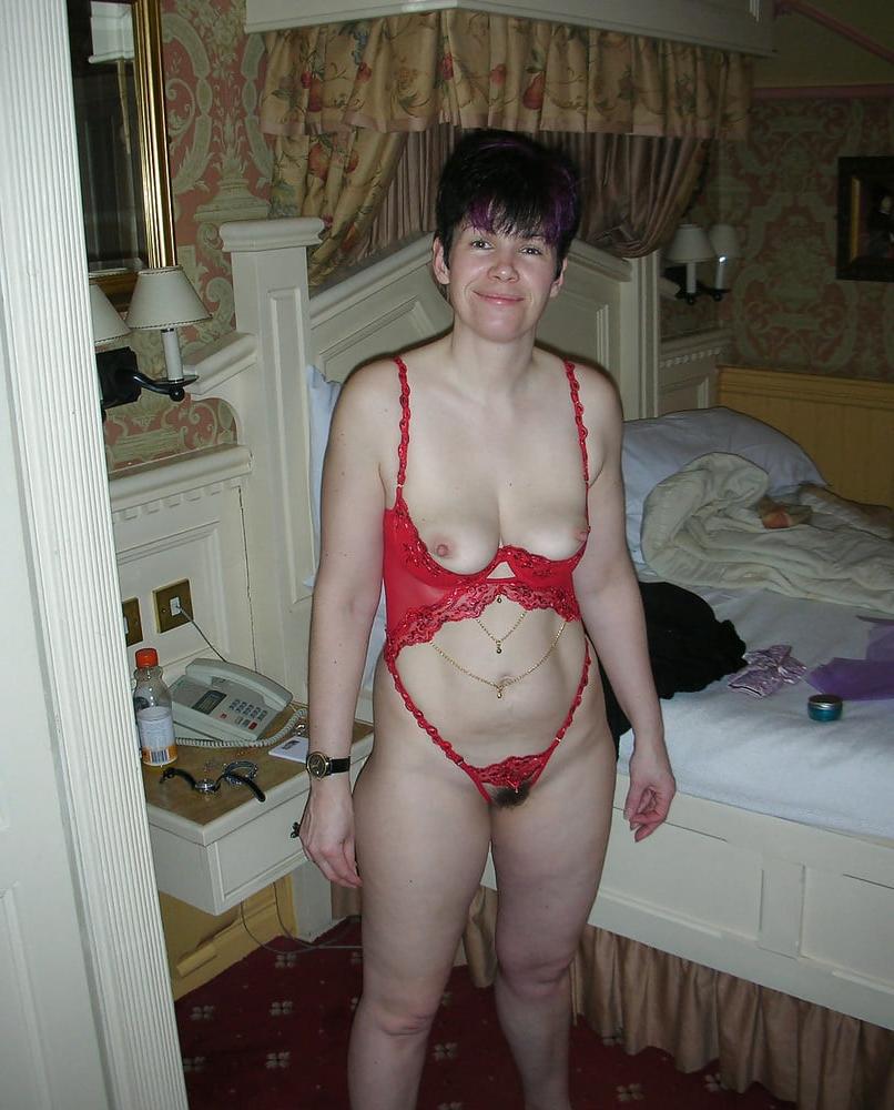 25P SLUT WIFE 679