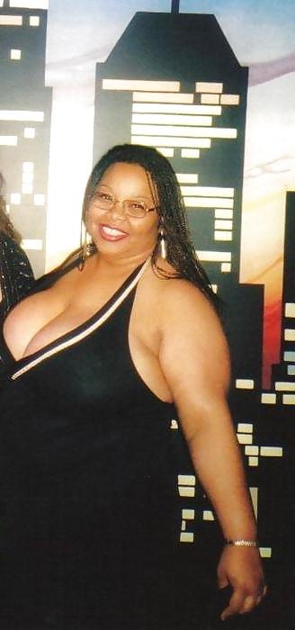 7P His mom has some Huge Chestsicle 