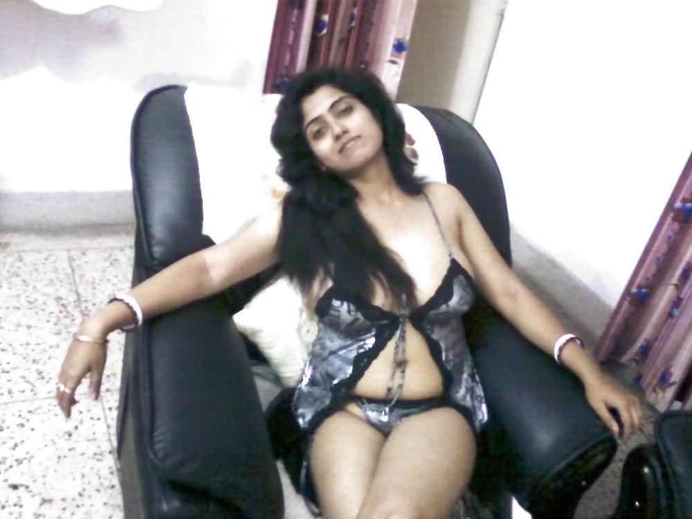 24P Sexy indian teen  leather babe- reshmihott