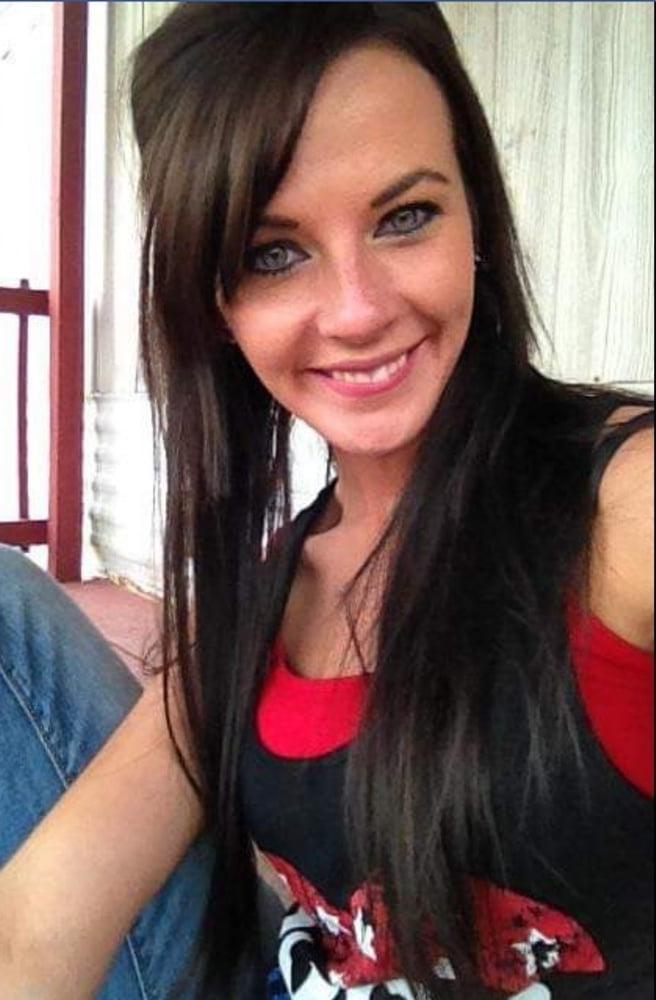 16P Brunette wife