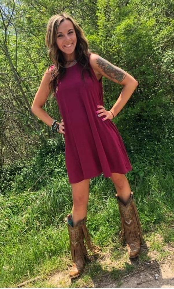 16P Brunette wife