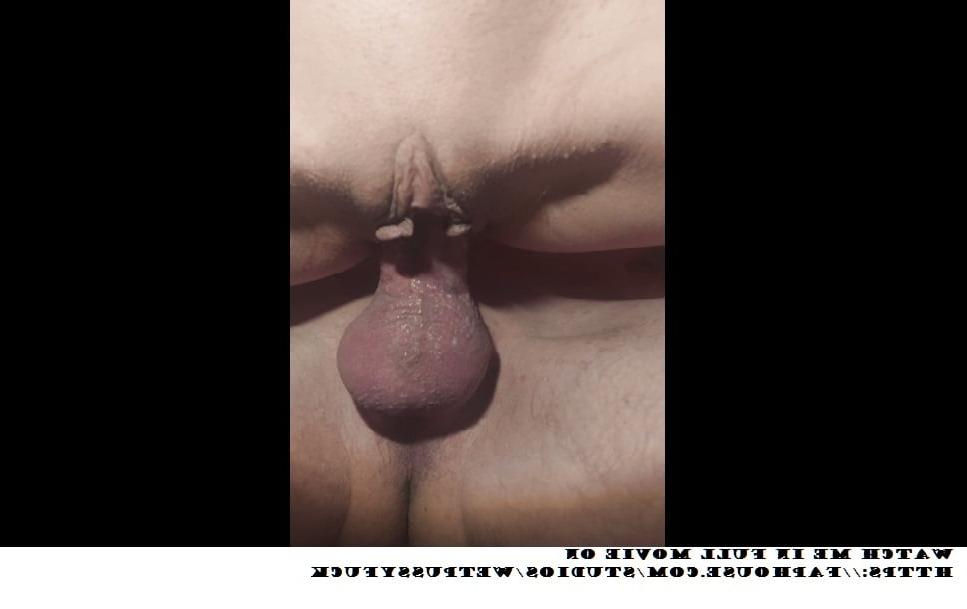 24P Petite teen very wet pussy