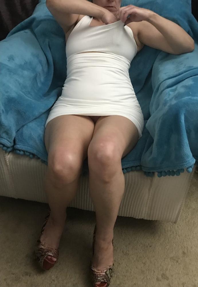25P See my Sexy Red Panties &amp; Hairy Pussy American Milf 19