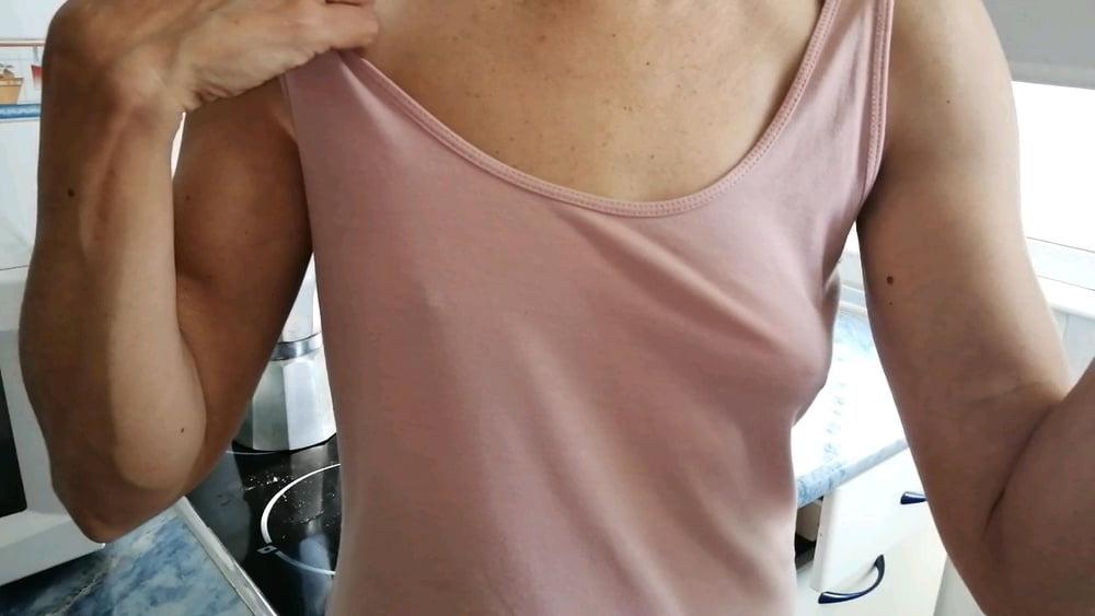 25P Naughty wife cheers up and shows everything