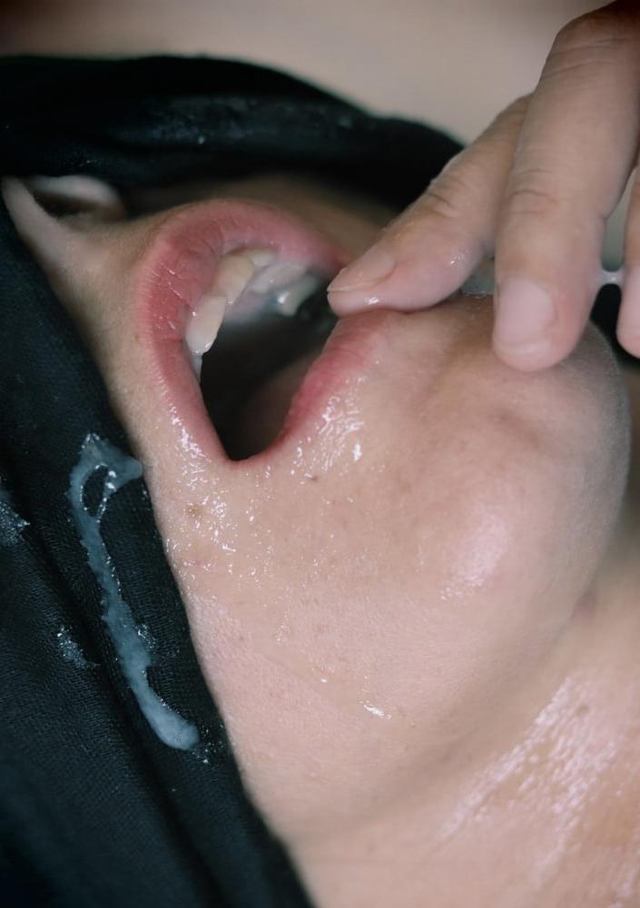 25P Slut wife pussy spread slave bitch tied feet fuck cum face