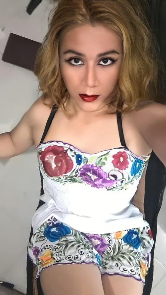 25P Tiffany Tranny news and olds pics