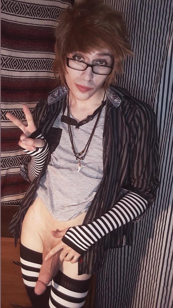 4P Sexy Emo Boy in Glasses