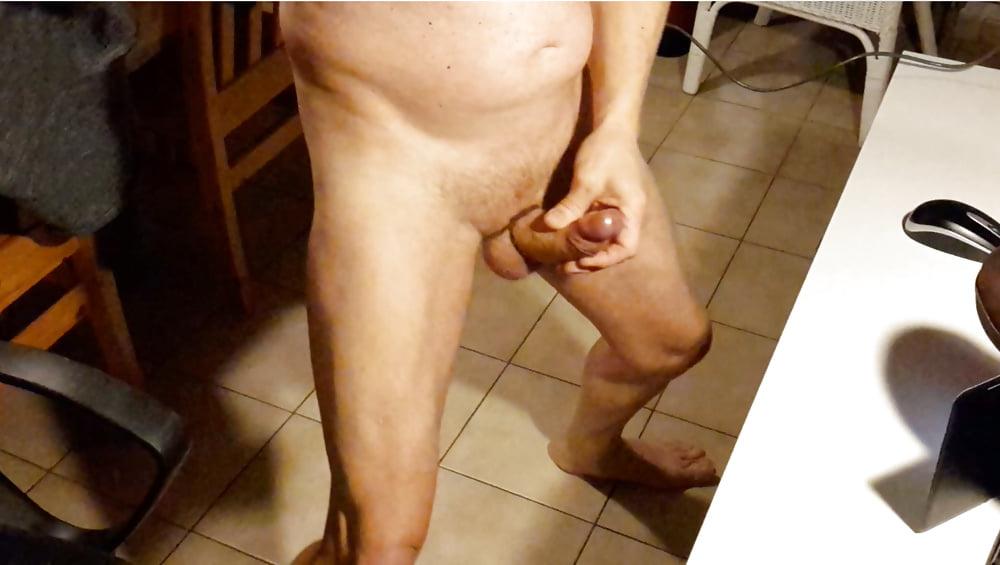 25P exhibitionist bondage cumshot on 3 cams bis