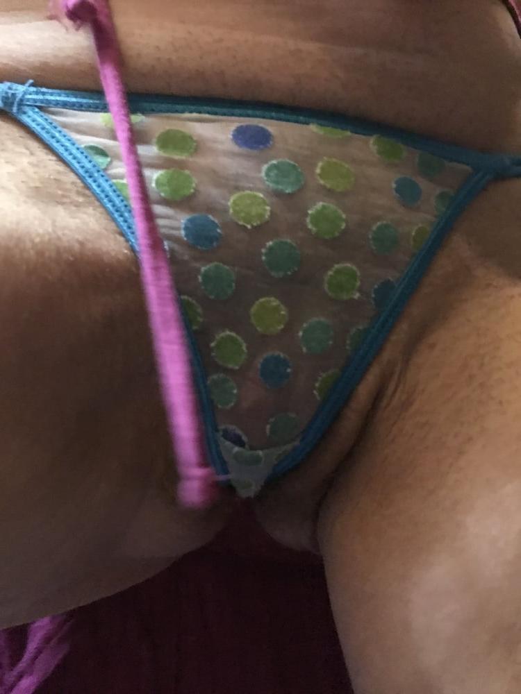 17P Perfect Wet Hairy Pussy   American Milf 09