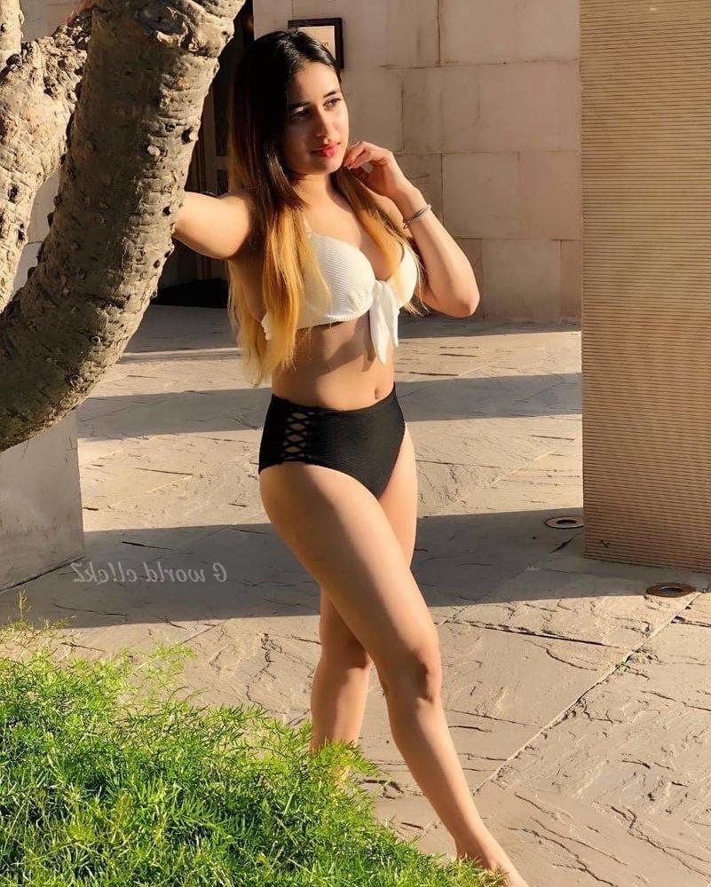 25P Indian bhabhi
