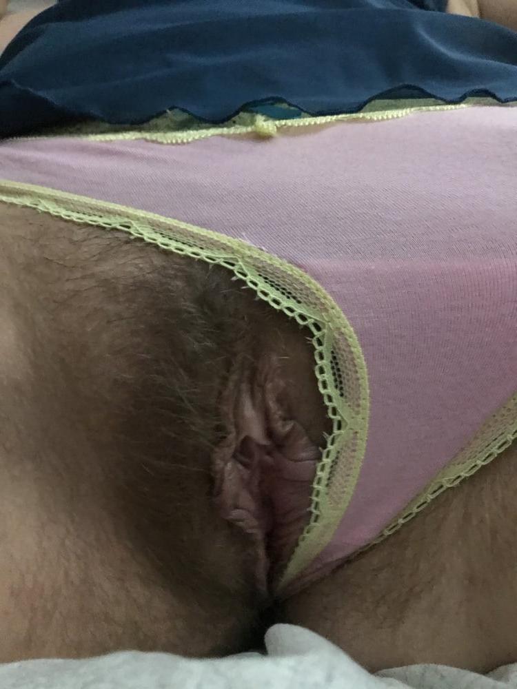 8P Peek at this Hot Pussy American Milf 22
