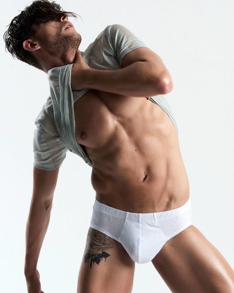 20P Openly Gay Actor Dancer Sam Salter Shirtless &amp; Naked Pics