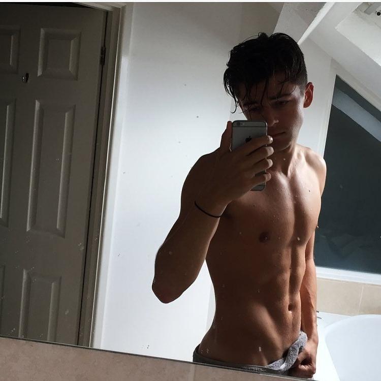 20P Openly Gay Actor Dancer Sam Salter Shirtless &amp; Naked Pics