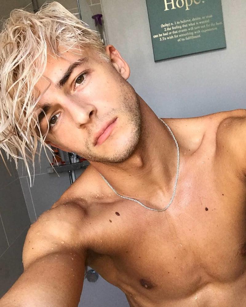20P Openly Gay Actor Dancer Sam Salter Shirtless &amp; Naked Pics