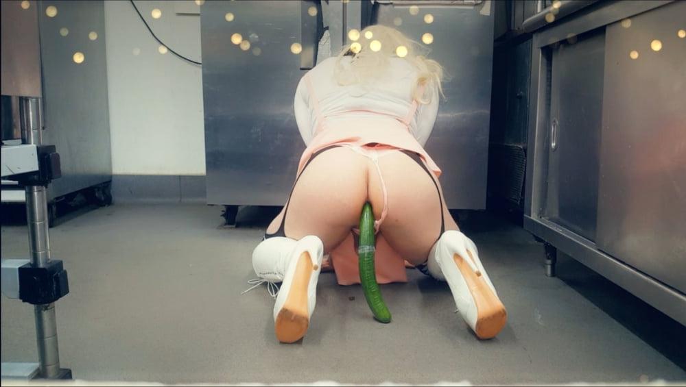 23P White boots Crossdresser cucumber dildo