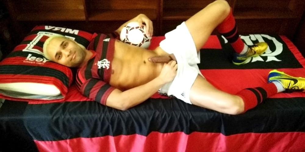 17P 42 - Flamengo Soccer Player