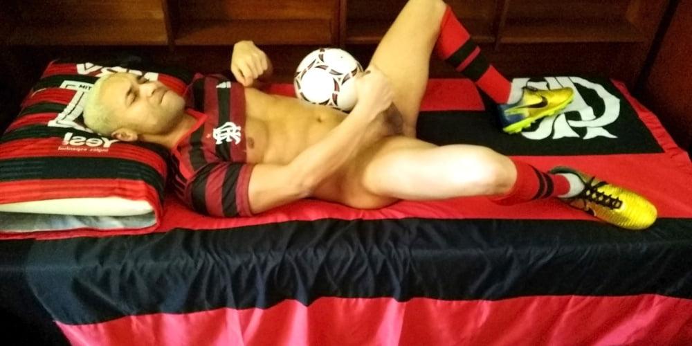 17P 42 - Flamengo Soccer Player