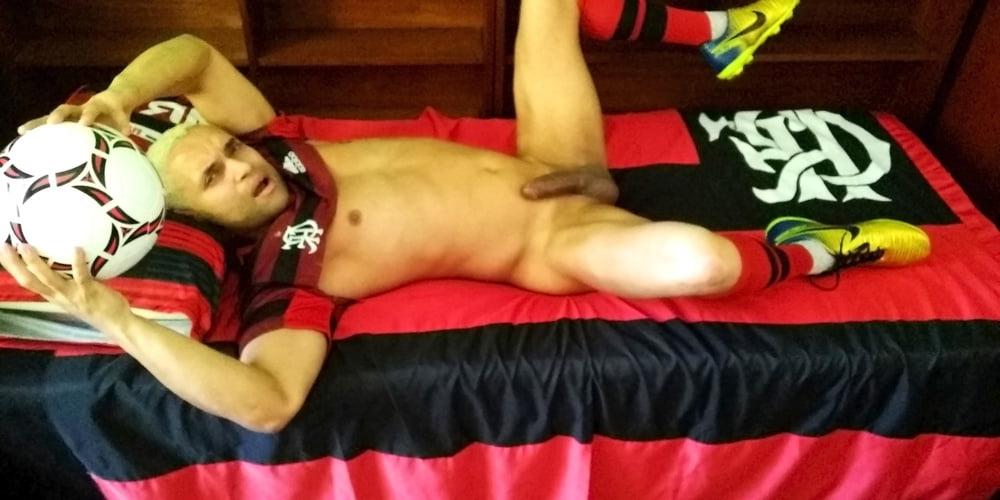 17P 42 - Flamengo Soccer Player