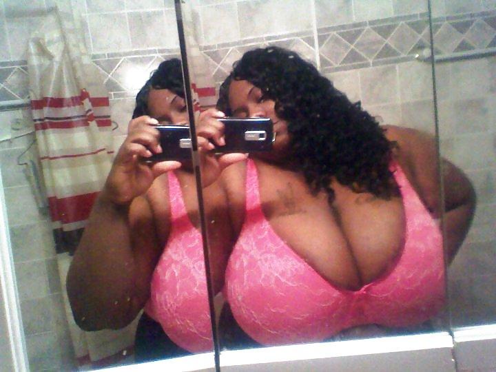 25P Exciting boobs