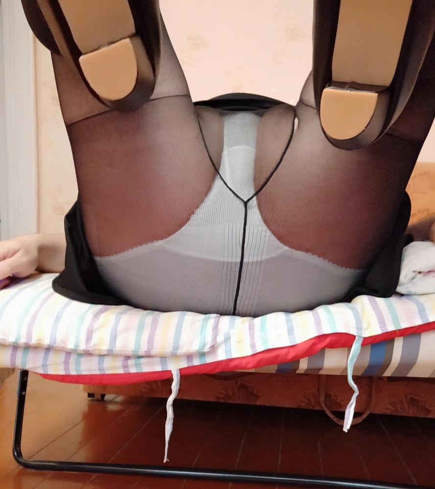 25P Upskirt 5