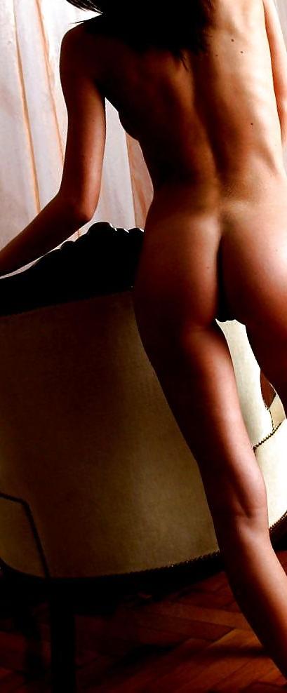 6P Bold Nude Shoot