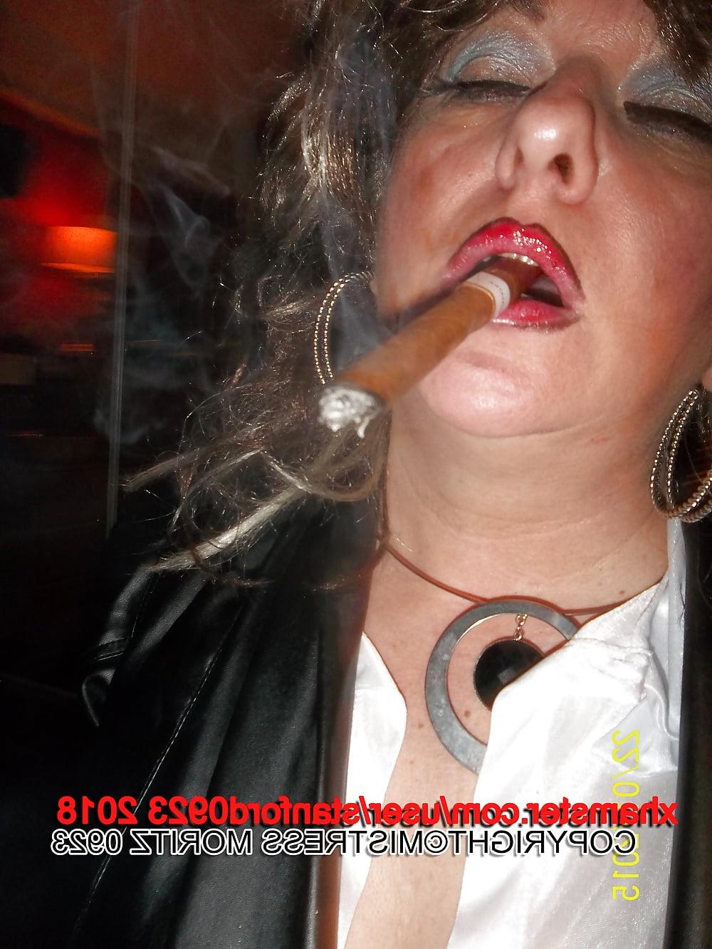 25P SLUT SMOKING CIGARS 2