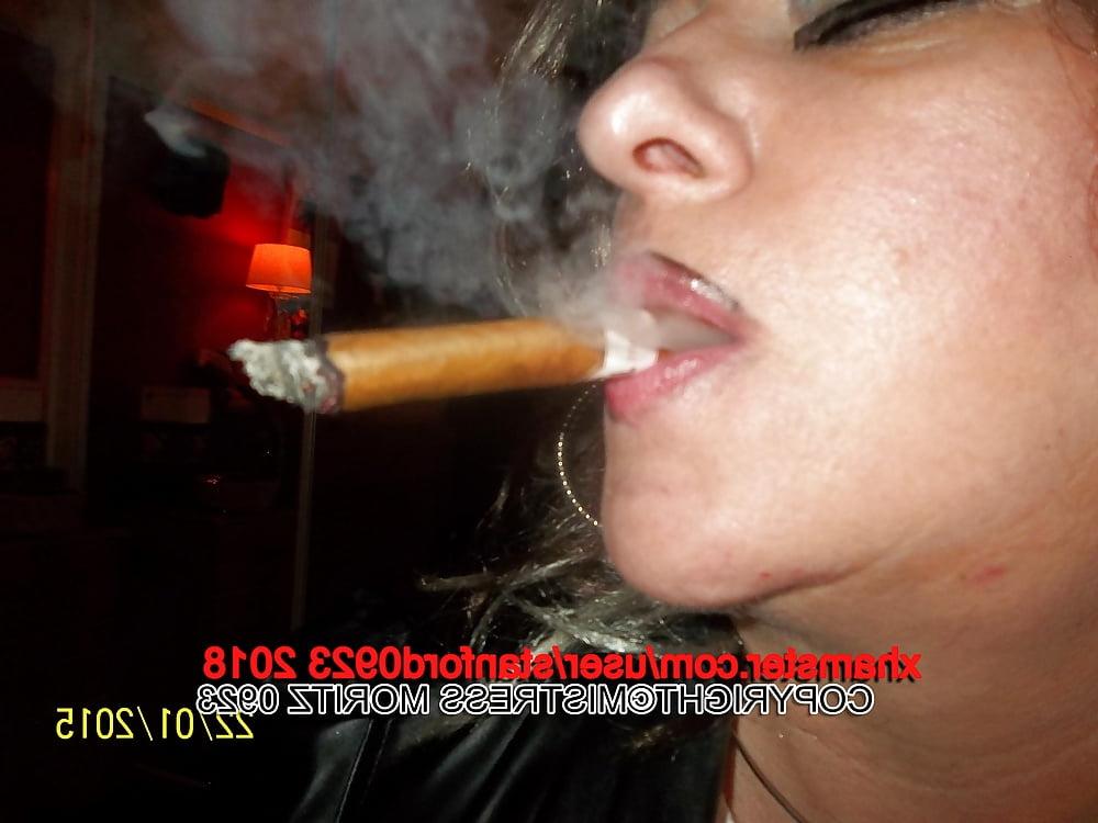 25P SLUT SMOKING CIGARS 2