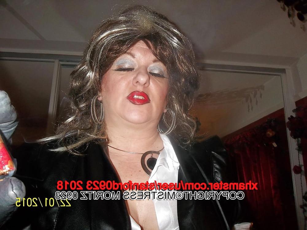 25P SLUT SMOKING CIGARS 2
