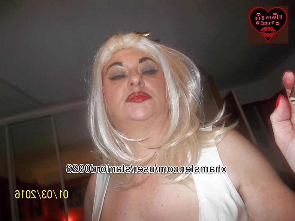 25P SMOKING SLUT ONLY PT 2