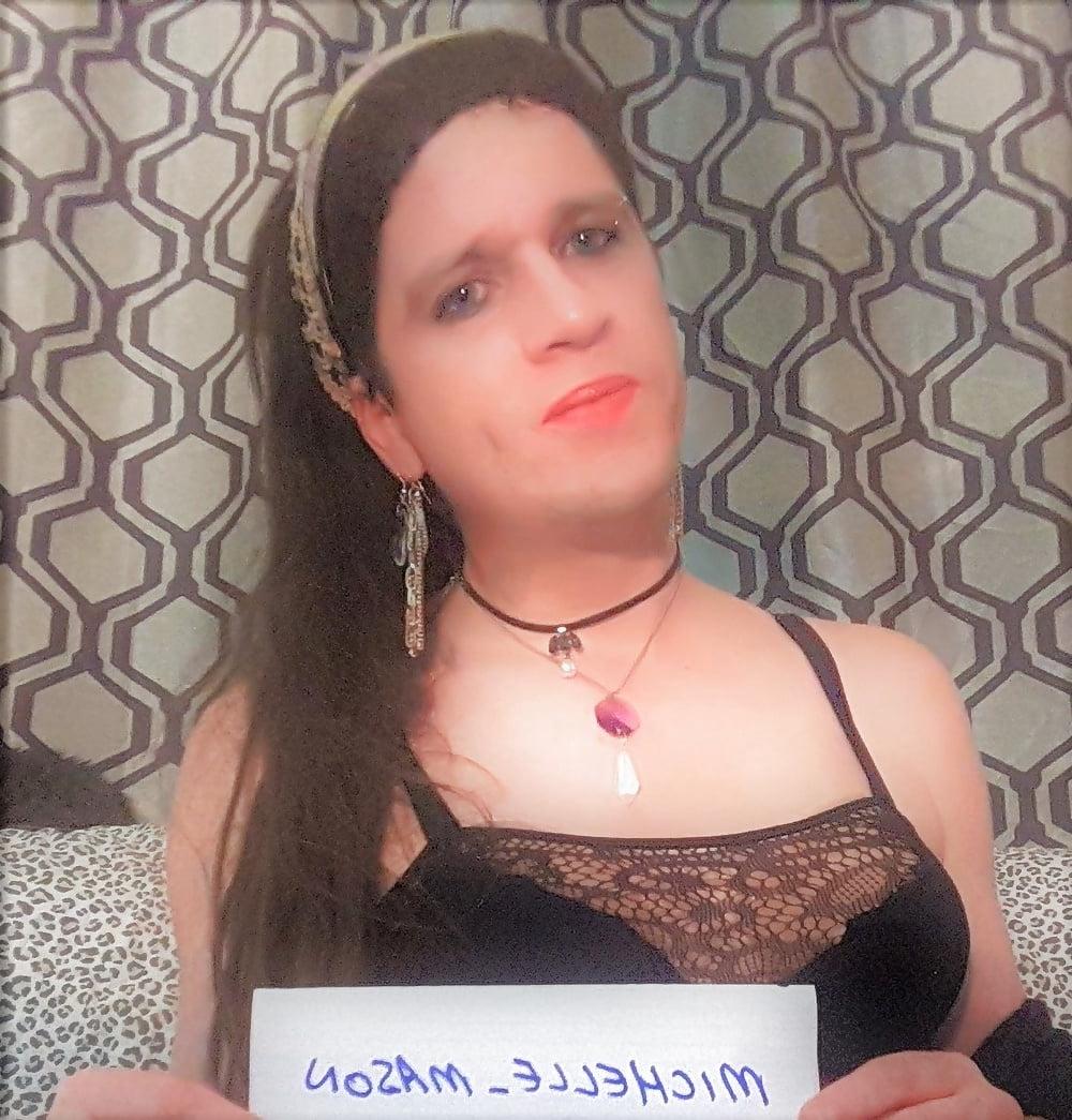 8P Maid For Hire