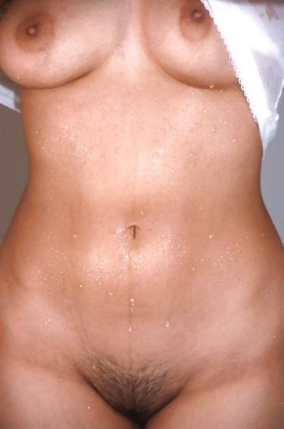 10P Indian teen with wet T- shirt