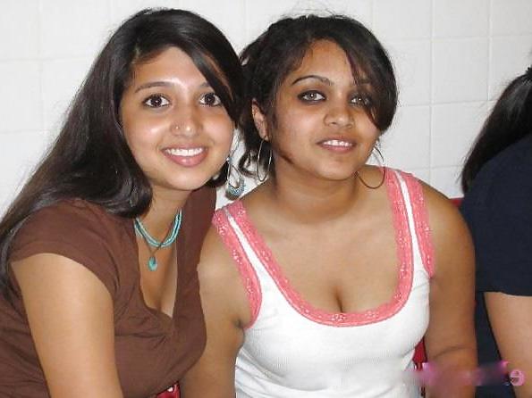 25P SEXY DESI INDIAN PAKI BABES 2