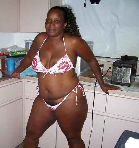 25P Nice Older Women Tits Vol. I