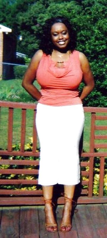 25P Nice Older Women Tits Vol. I