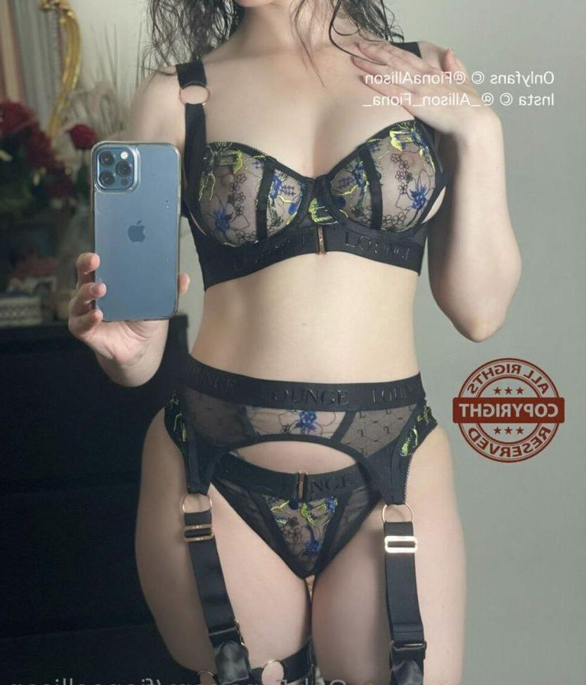25P Fiona Allison nude