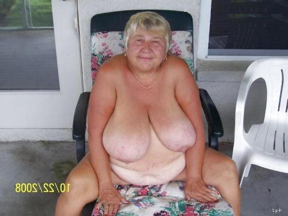 25P Saggy tits.
