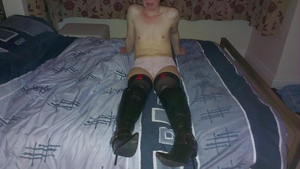 10P My wifed small tits