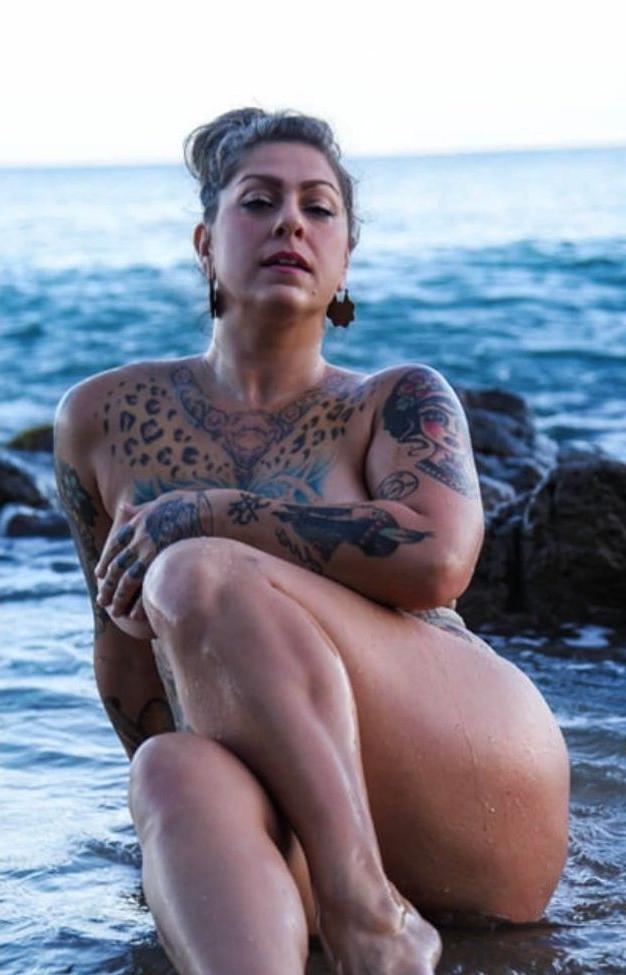 25P Danielle Colby nude