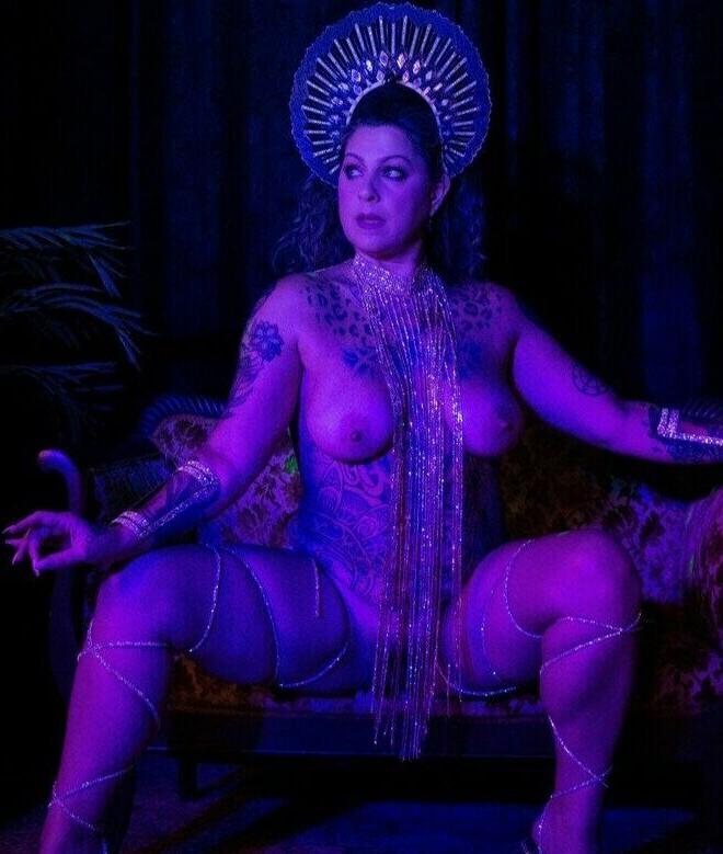 25P Danielle Colby nude