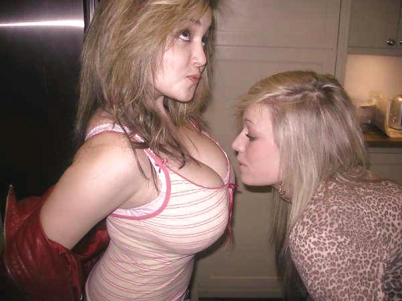 25P BIG TITTIES AMATEURS - Non & Non Nude X