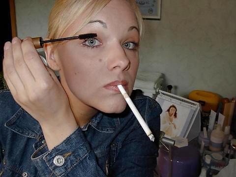 25P Sexy Smoking - Dangles