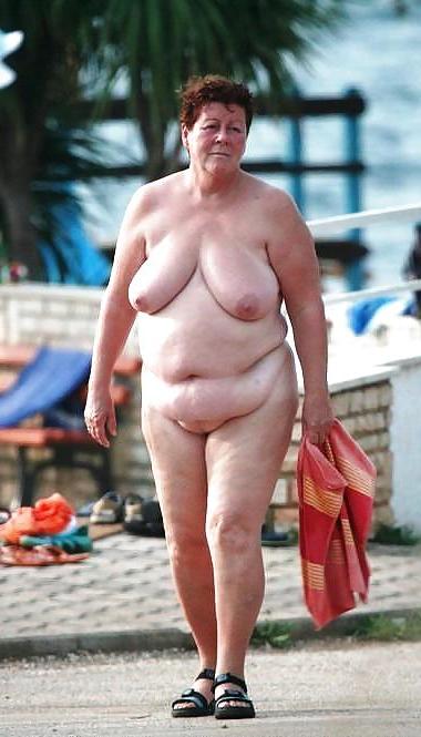 25P Saggy tits 4.