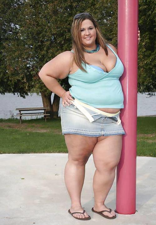 25P Big Women and Big Girls Pics 