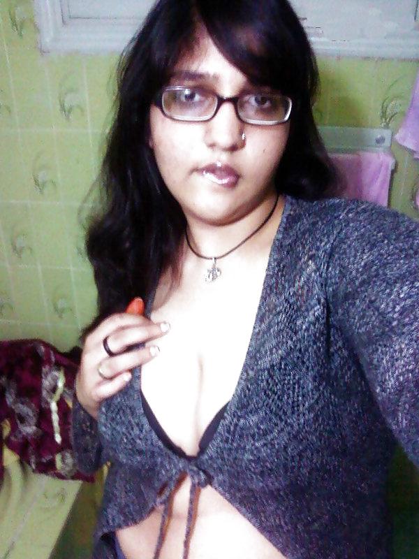 14P Indian hot girl
