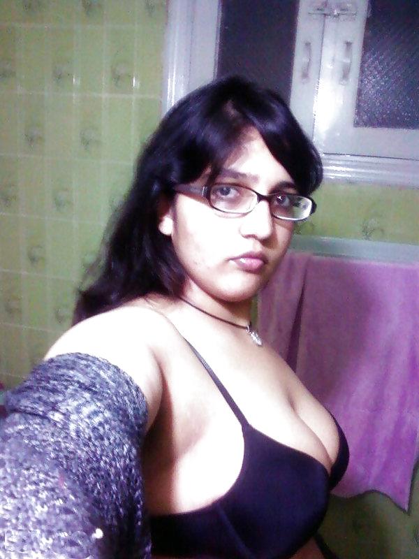 14P Indian hot girl