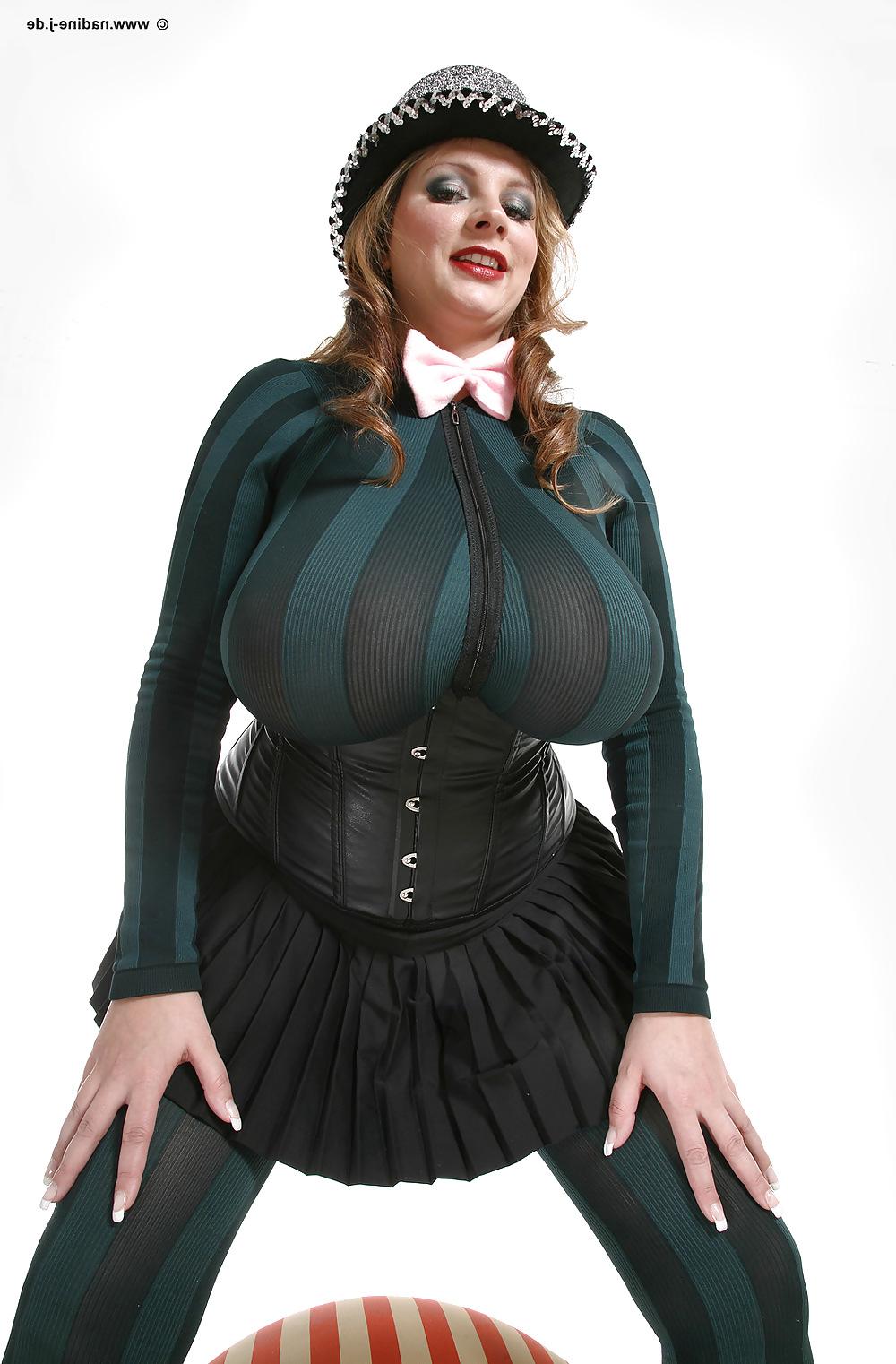 21P Big Natural Tits #002