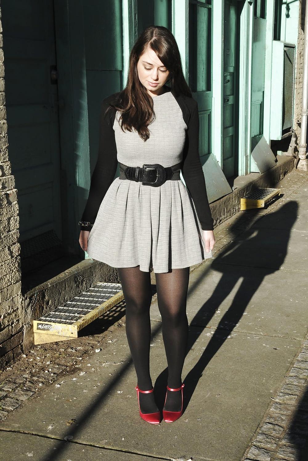 25P Pantyhose Babes 1