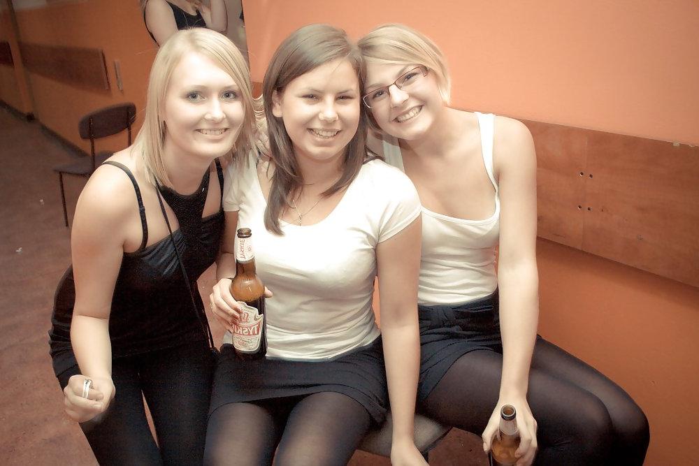 25P Pantyhose Babes 1