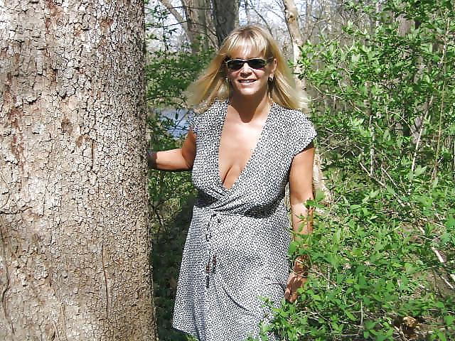 25P Wonderful saggy tits - Dressed (barely)