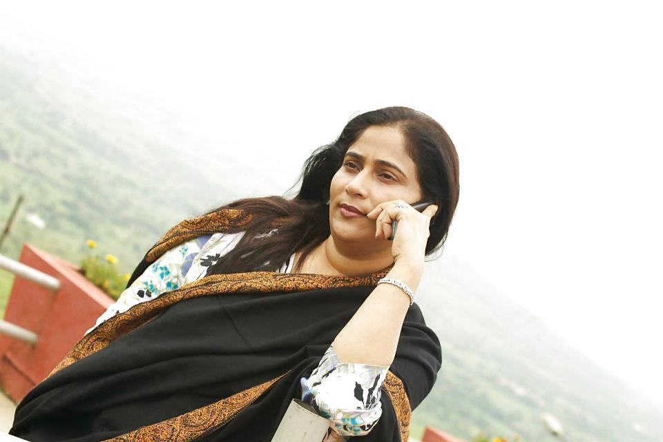 24P Sexy hot indian lady